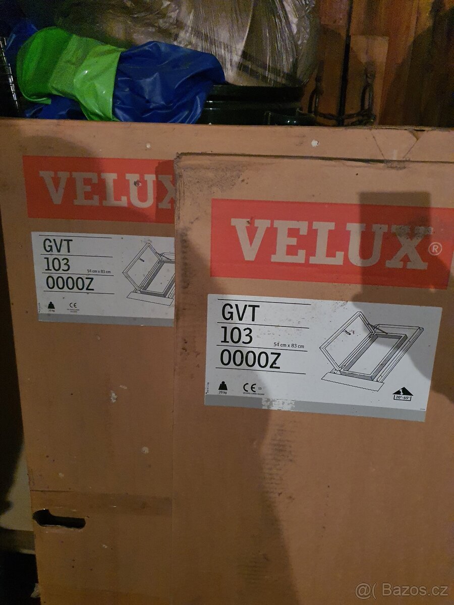 Střešní okno - výlez VELUX - 3