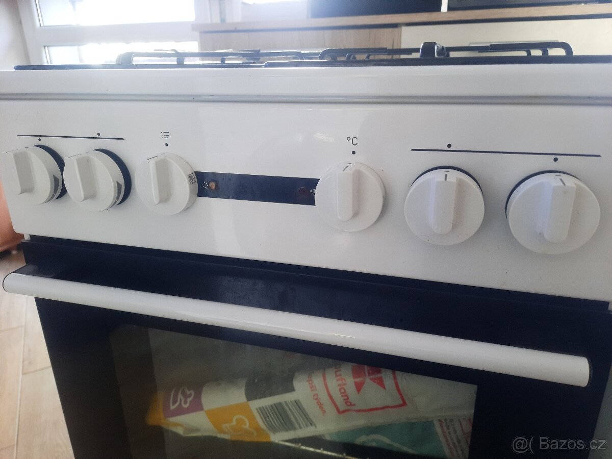 Zánovní sporák Mora - 3