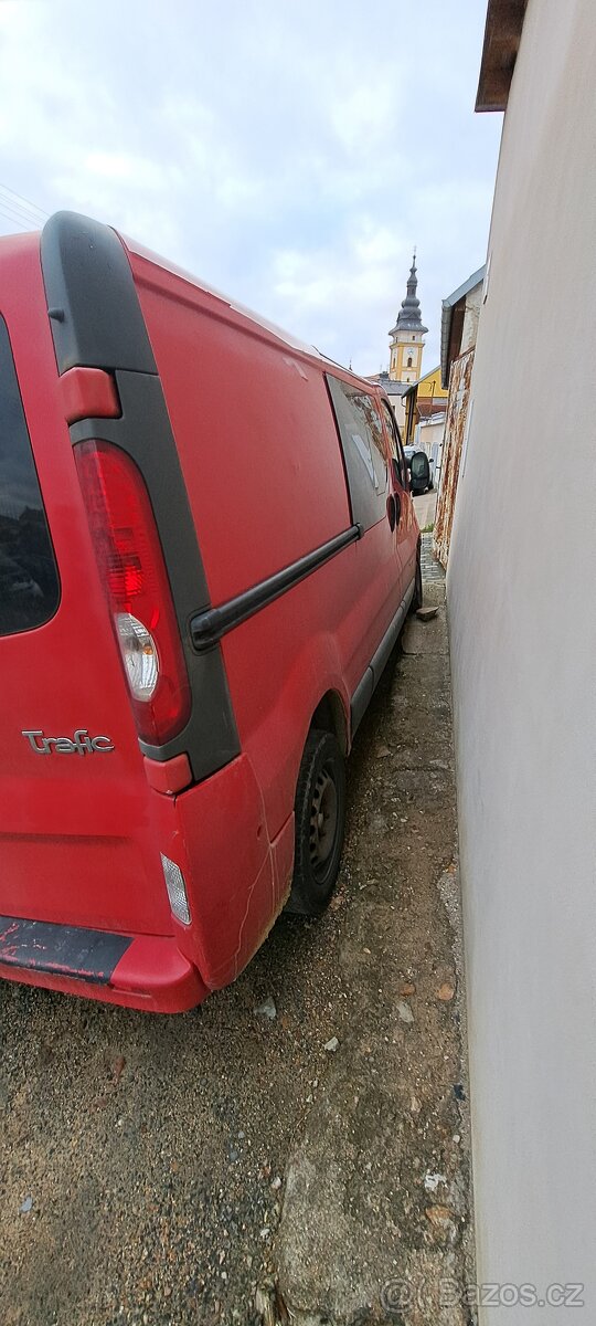 Renault Trafic 2.0dci automat - 3