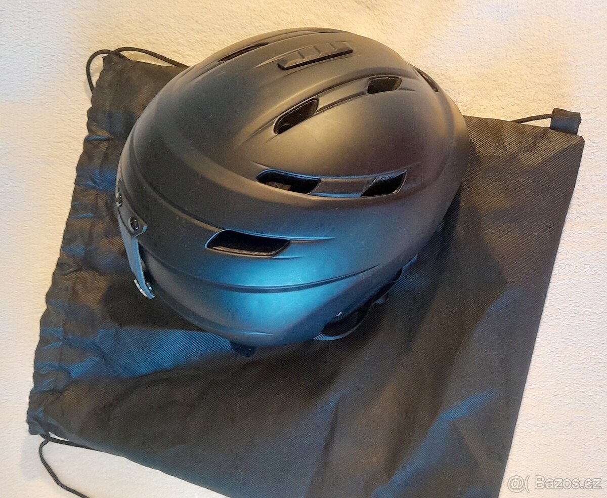 Lyžařská helma - 3
