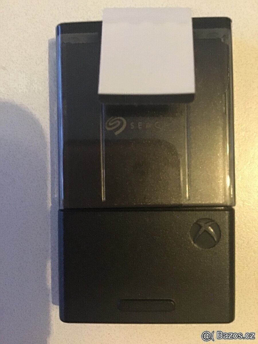 Xbox Series X + 37 her + 2TB Seagate Expansion Card - 3