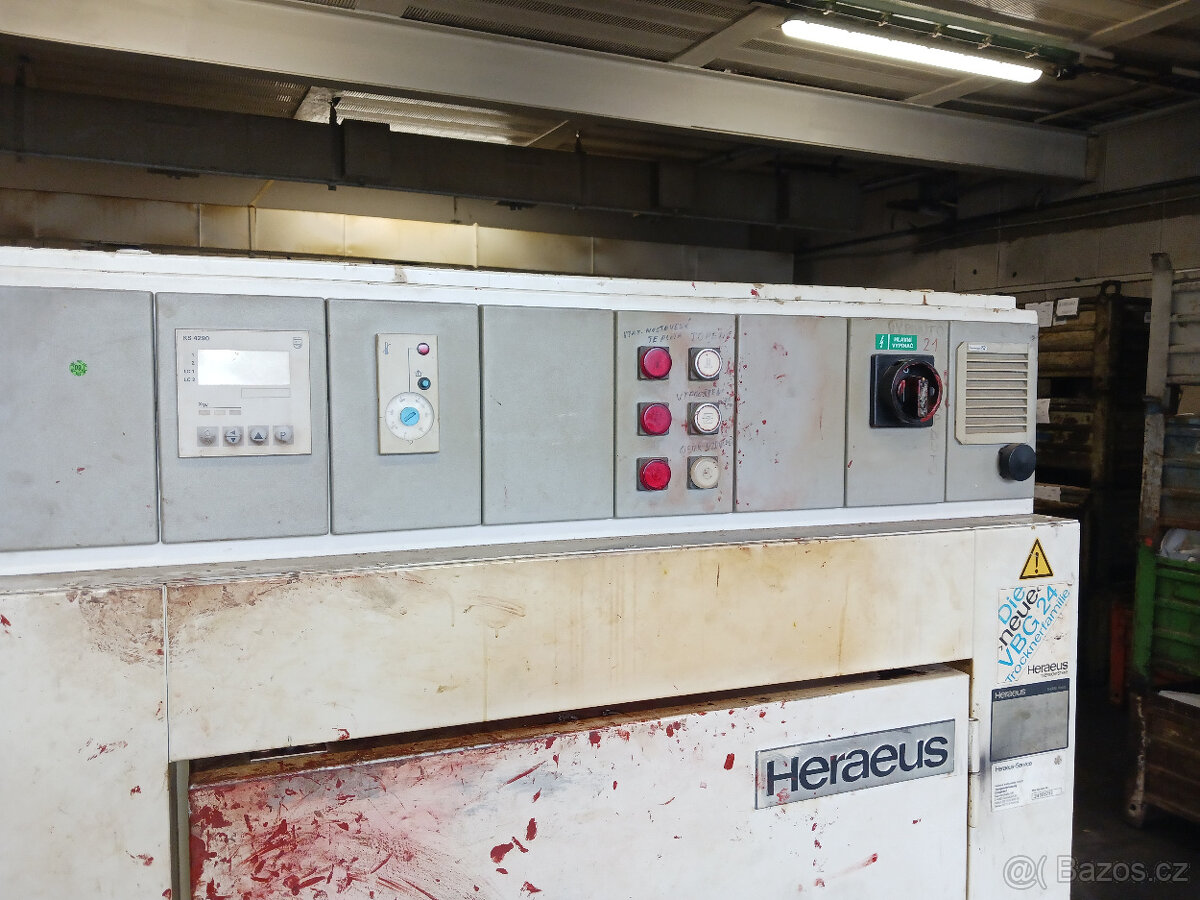 Pec sušicí HERAUS - 3