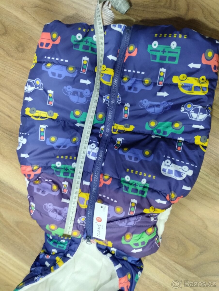 Nová zateplená vesta s autíčky - 3