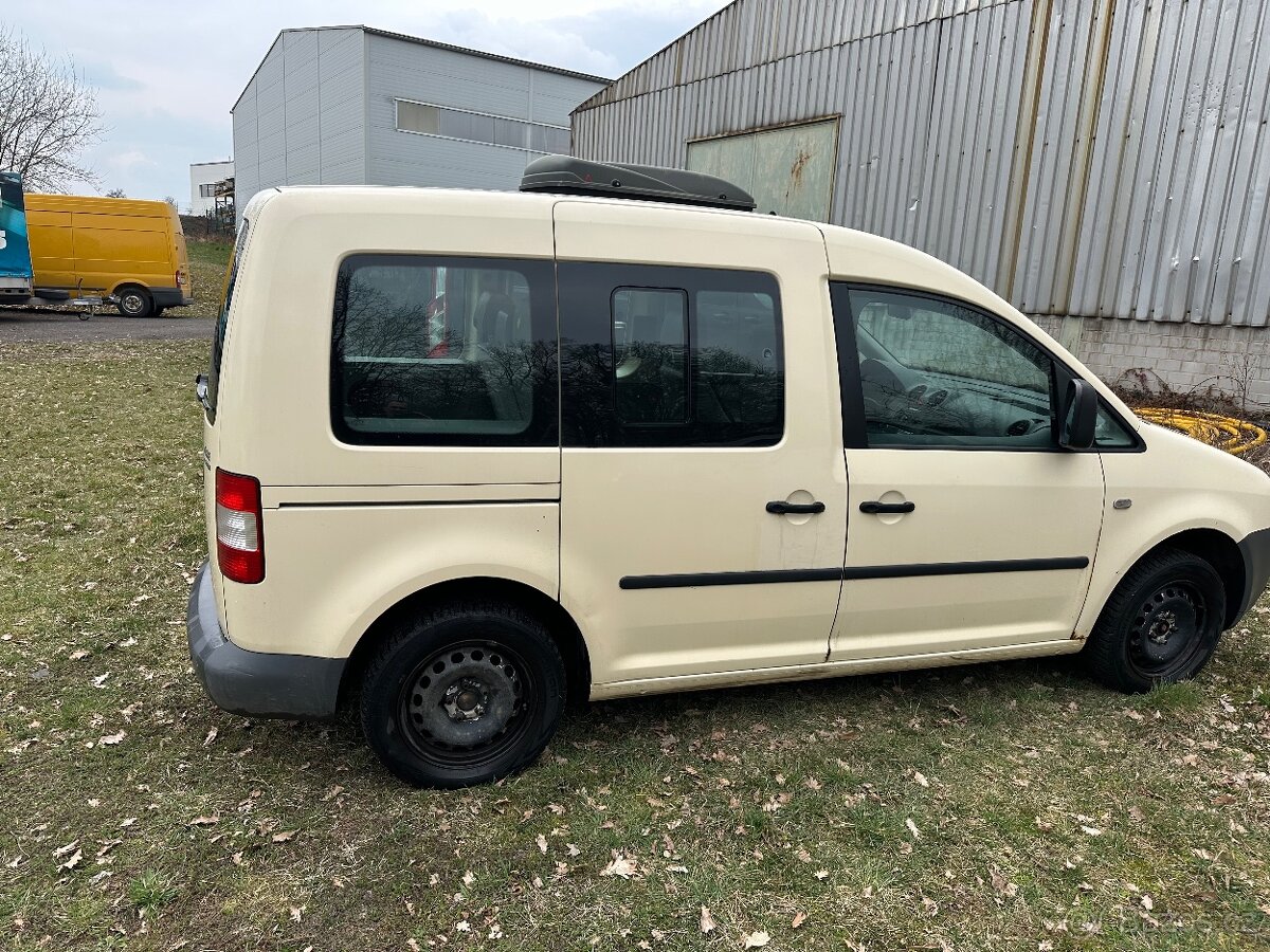 Vw caddy cng 2.0 rok 2007 - 3