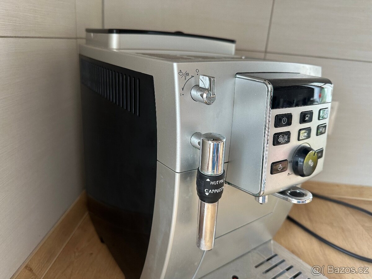 Plnoautomatický kávovar DeLonghi ECAM 23.120 - 3