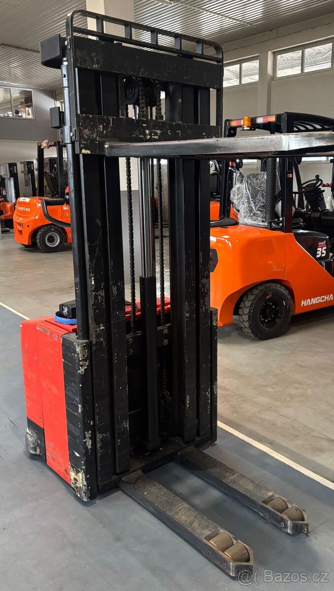 Nabízím k prodeji elektrický ručně vedený vysokozdvižný vozí - 3