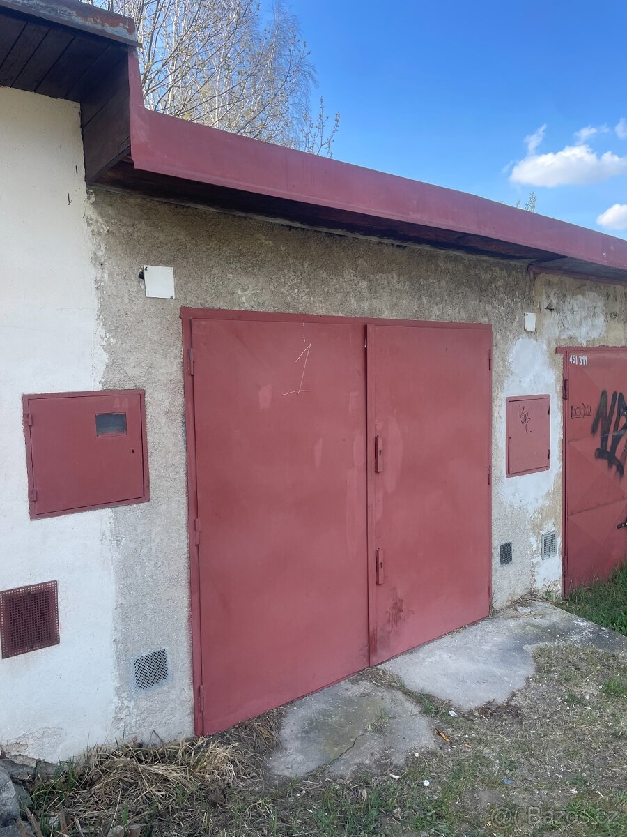 Pronájem zděné suché garáže 21 m2 - 3