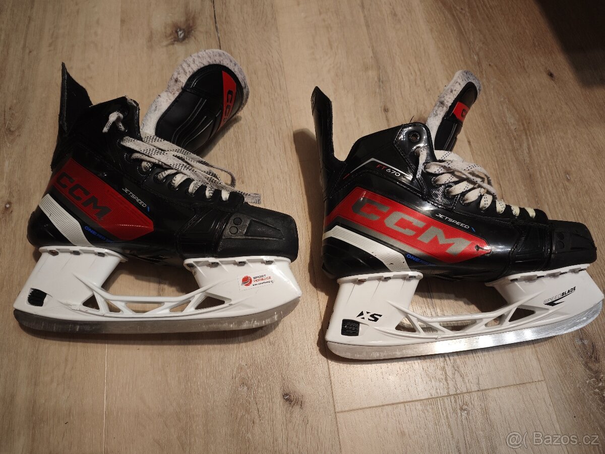 Brusle CCM JETSPEED FT670 SR vel.43,5 - 3