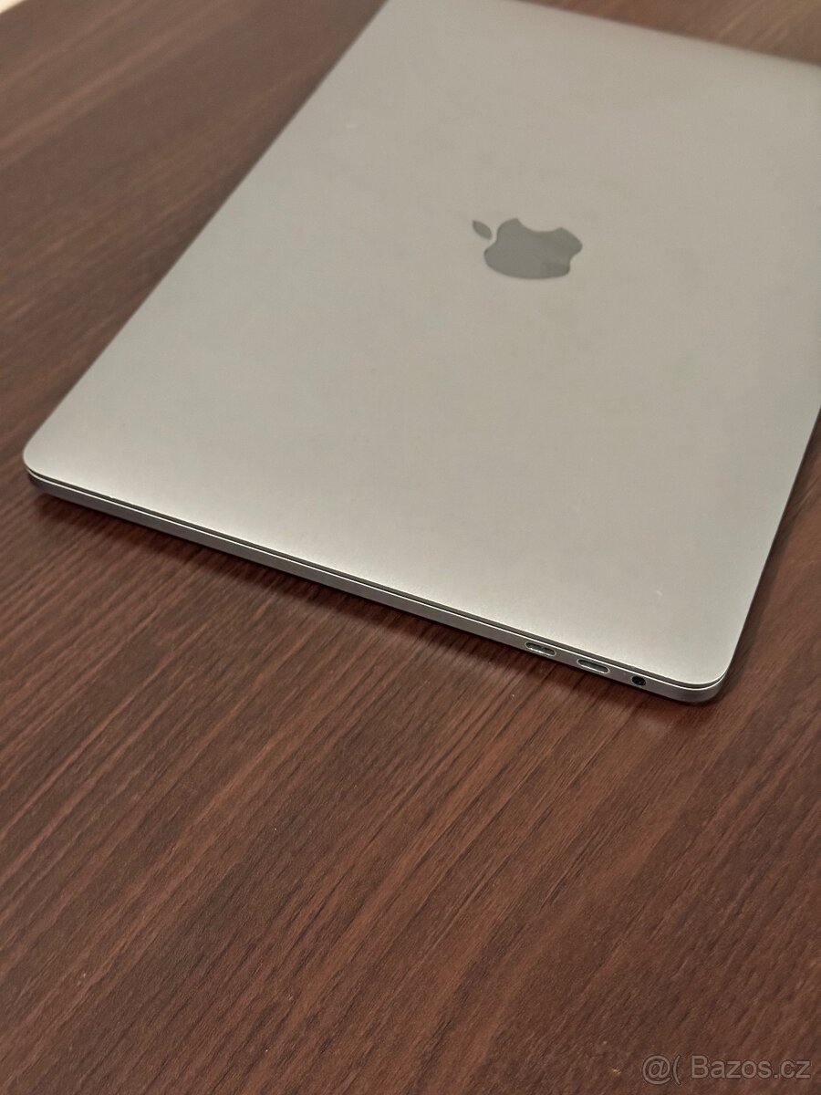 MacBook Pro 13" (2020) - i5/32GB/1TB - DPH - 3