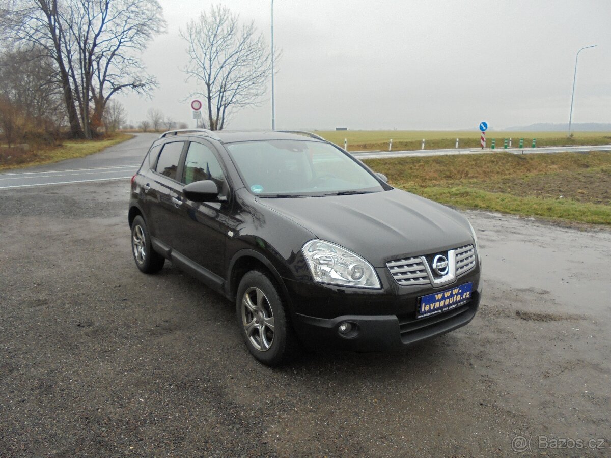 Nissan Qashqai 2.0 benzín 4X4 - 3