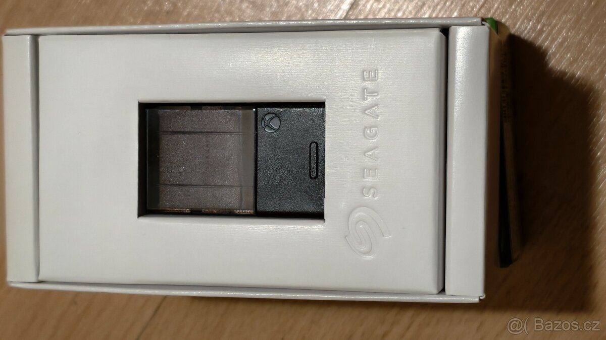 REZERVACE Seagate Expansion Card for Xbox Series X/S 1TB - 3