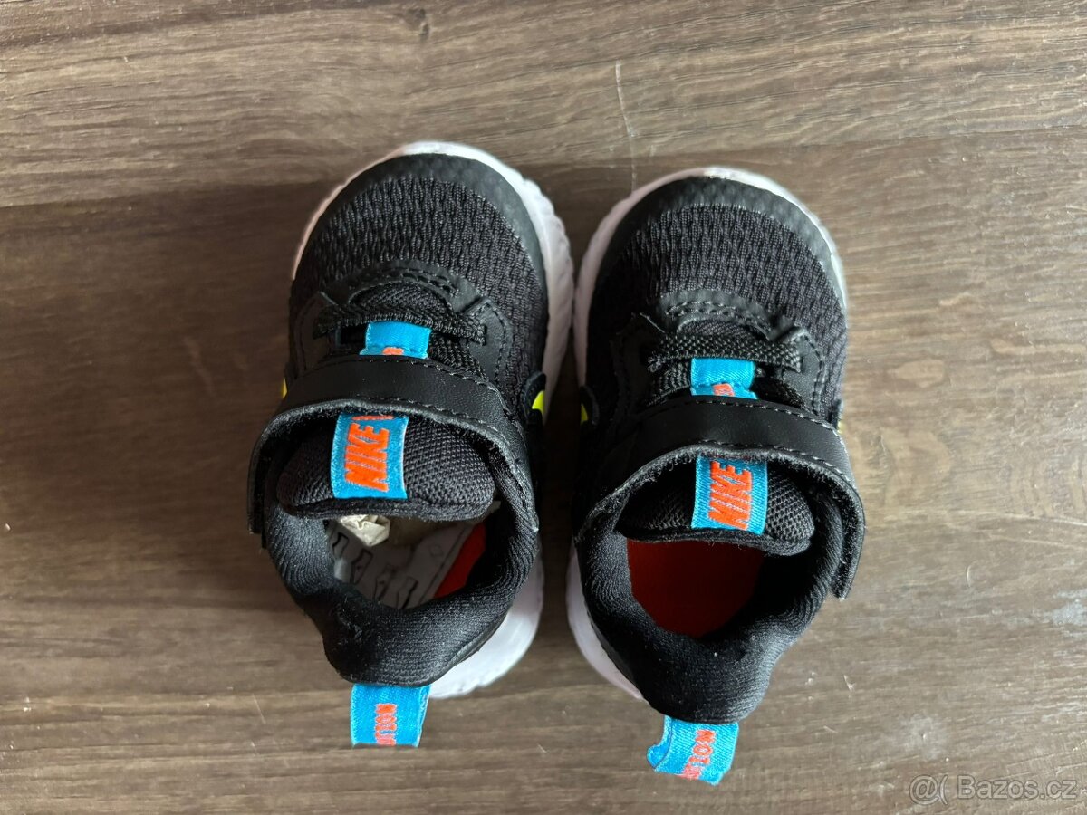 Detske boticky Nike - nove, vel. 17 - 3