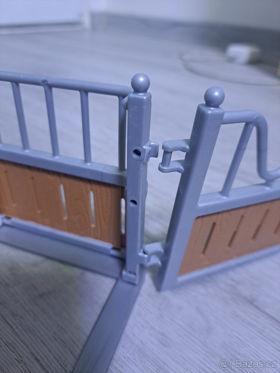 Malá stáj Schleich 42368 - 3