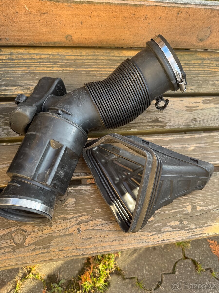 Audi A4/S4 filtr box original - 3