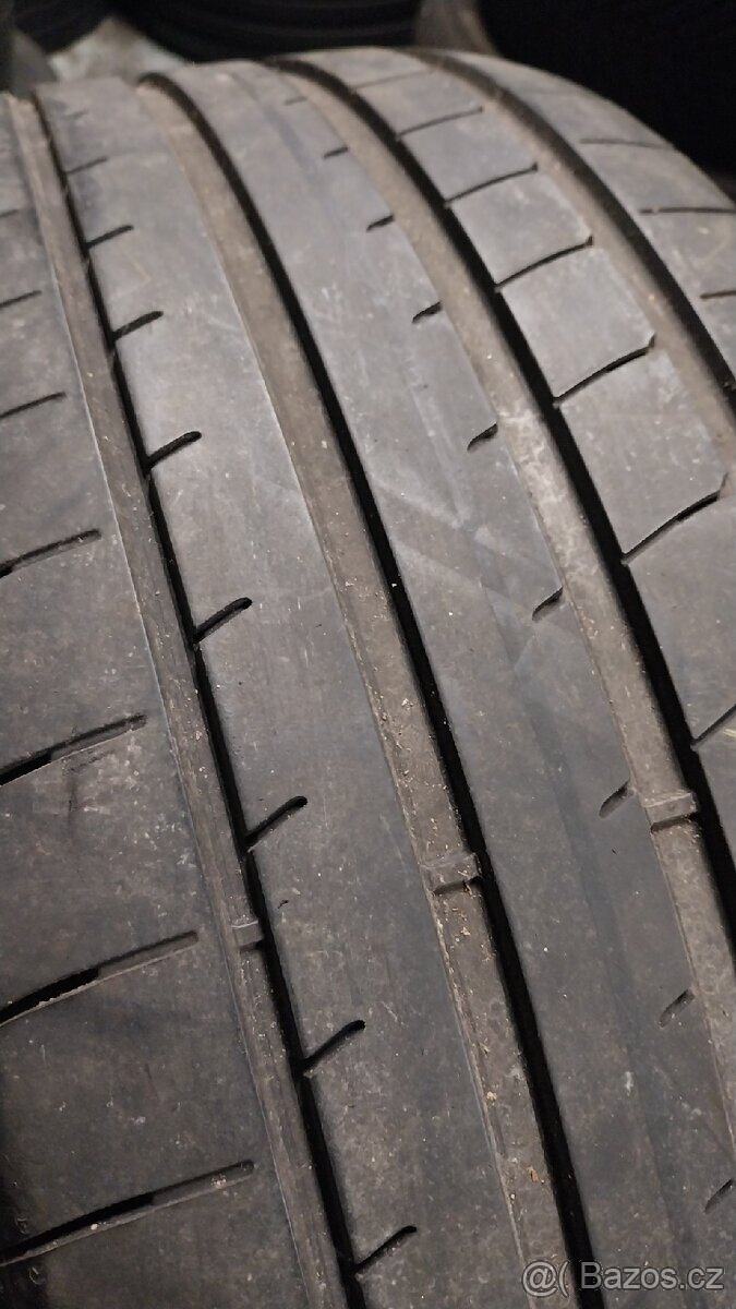 Prodám 2 x letní pneu Goodyear 255/55/18 - 3