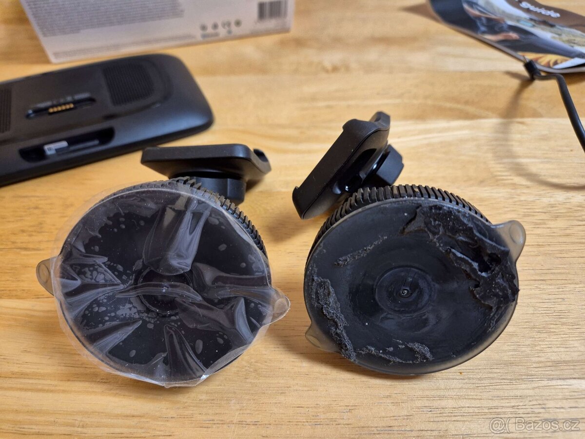 GPS navigace TomTom GO Discover 7" WiFi, Bluetooth -2x držá - 3