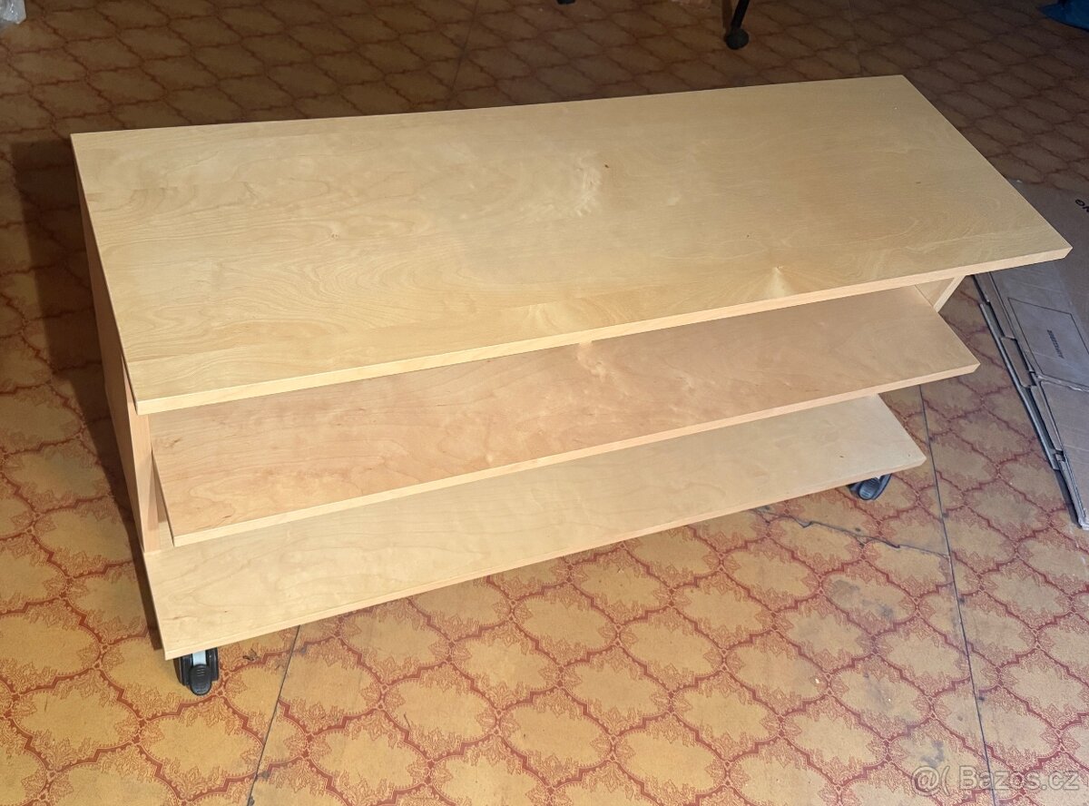 Stoly IKEA - 3