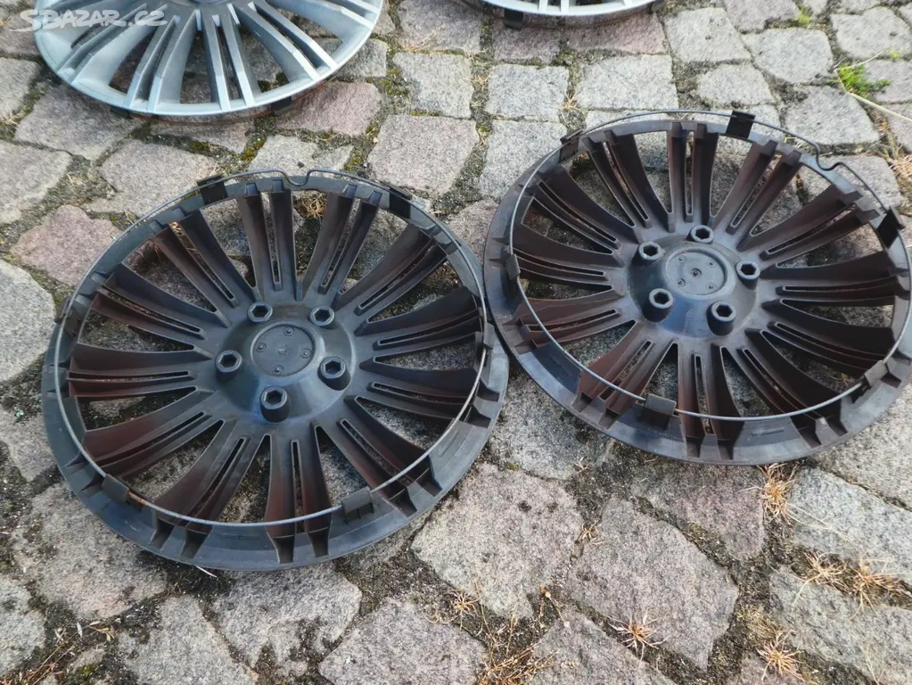 Ozdobné disky 15" ford - 3