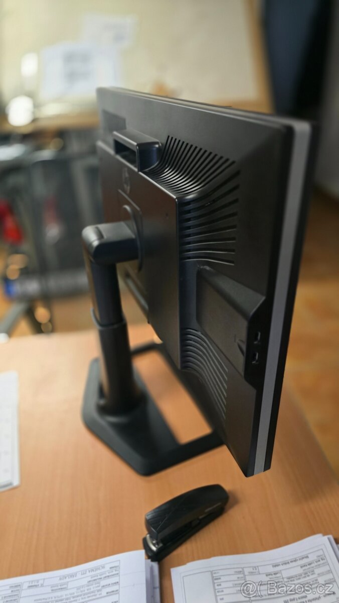 HP ZR2740w - 3