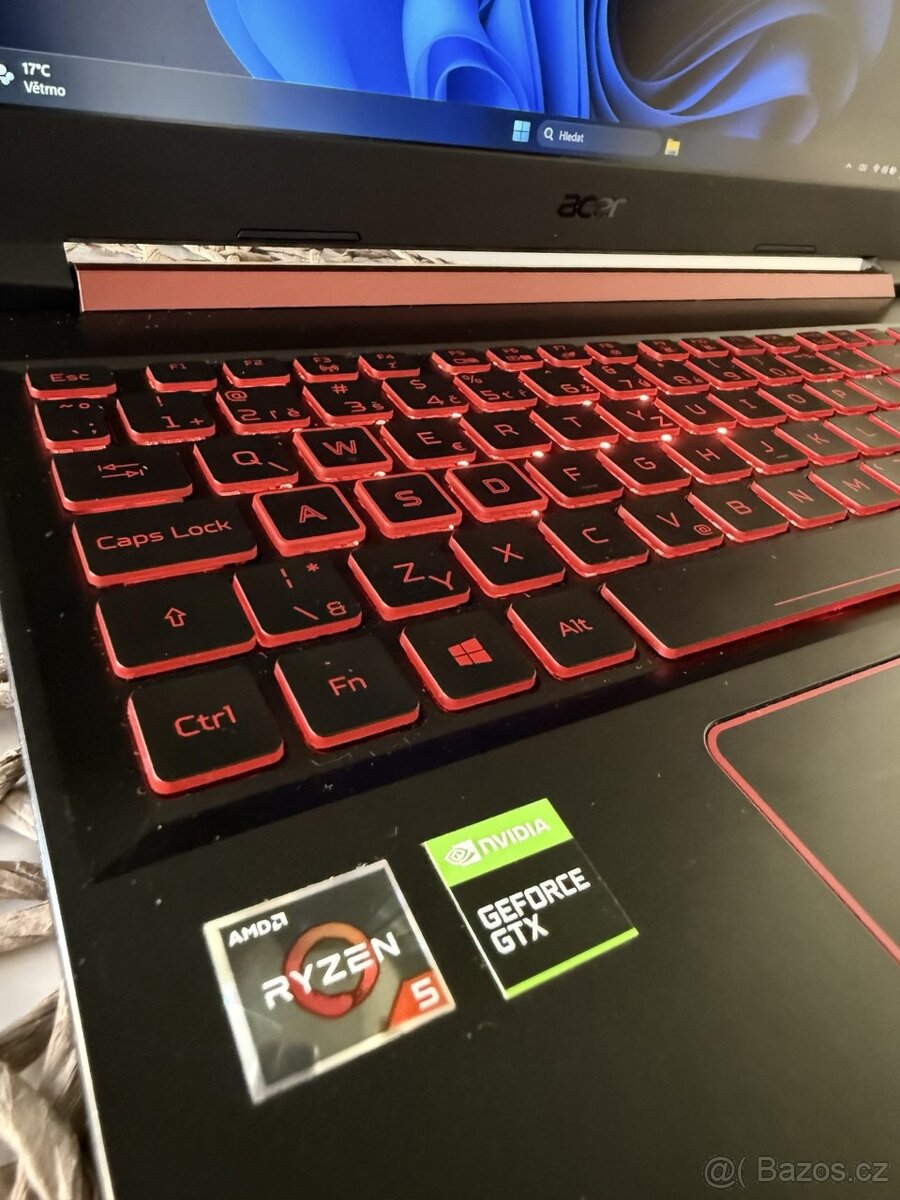 Prodám herní notebook Acer Nitro 5 - 3