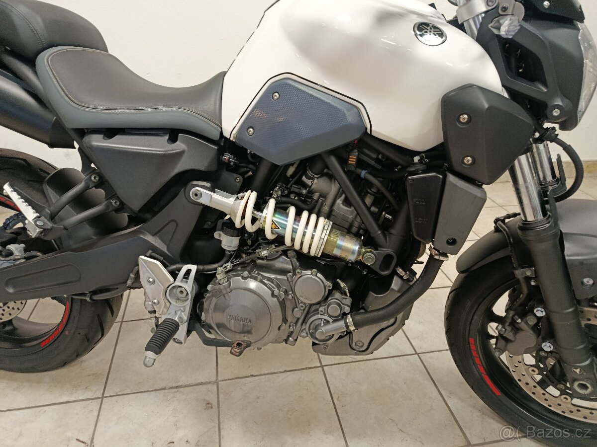 Yamaha MT 03 - 3