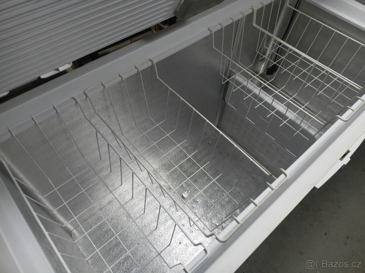 Prodám pultový mrazák Whirpool 437l - 3