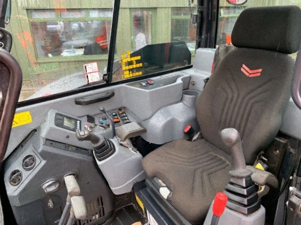 rypadlo YANMAR V.I.O.80 - 3