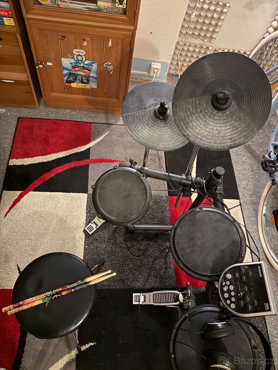 Elektronické bicí Alesis DM6 - 3
