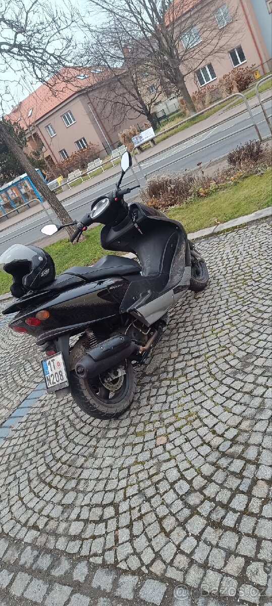 Yamaha majesty 125 - 3