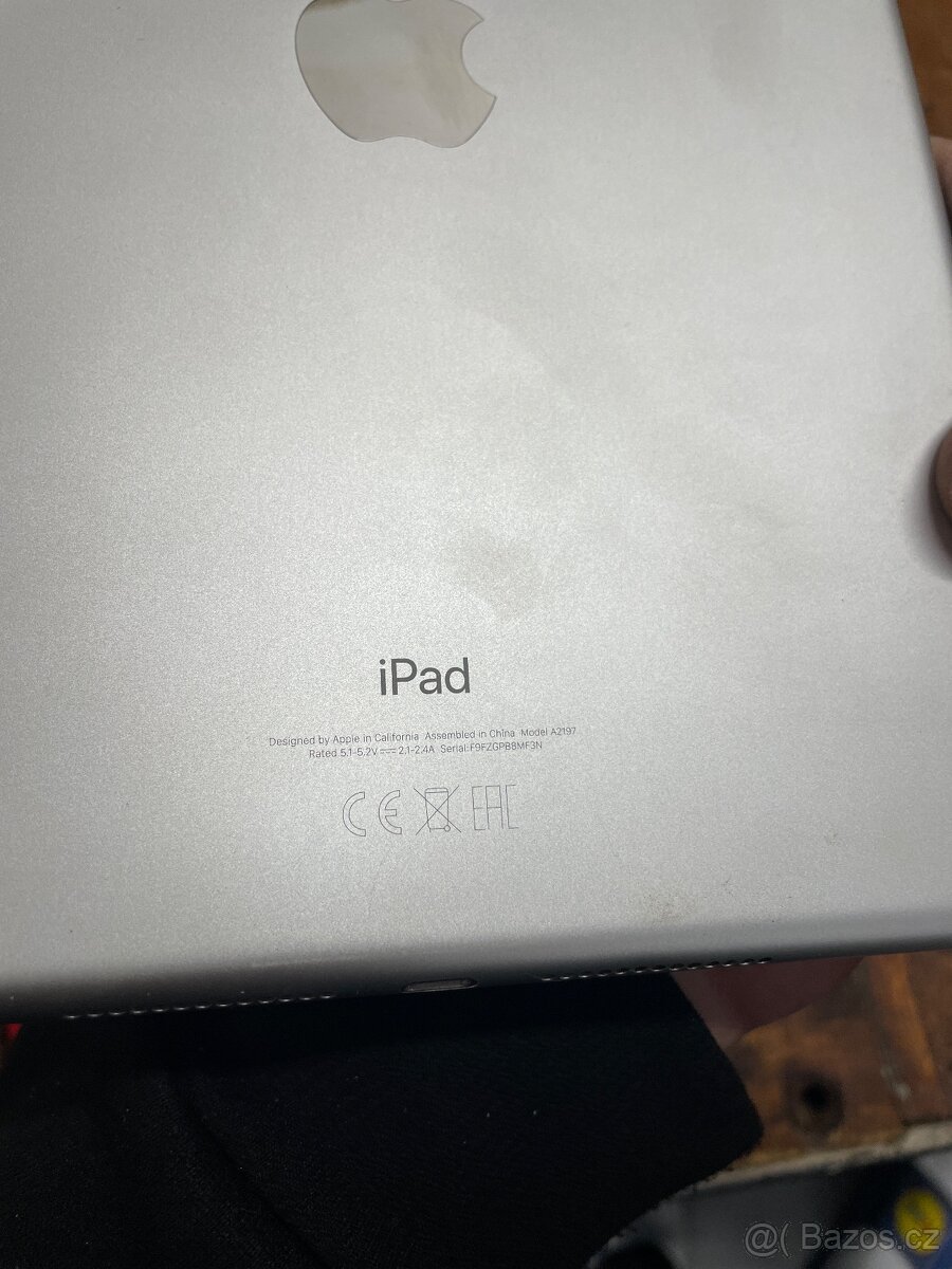 iPad 7. generace (2019, A2197) - 3
