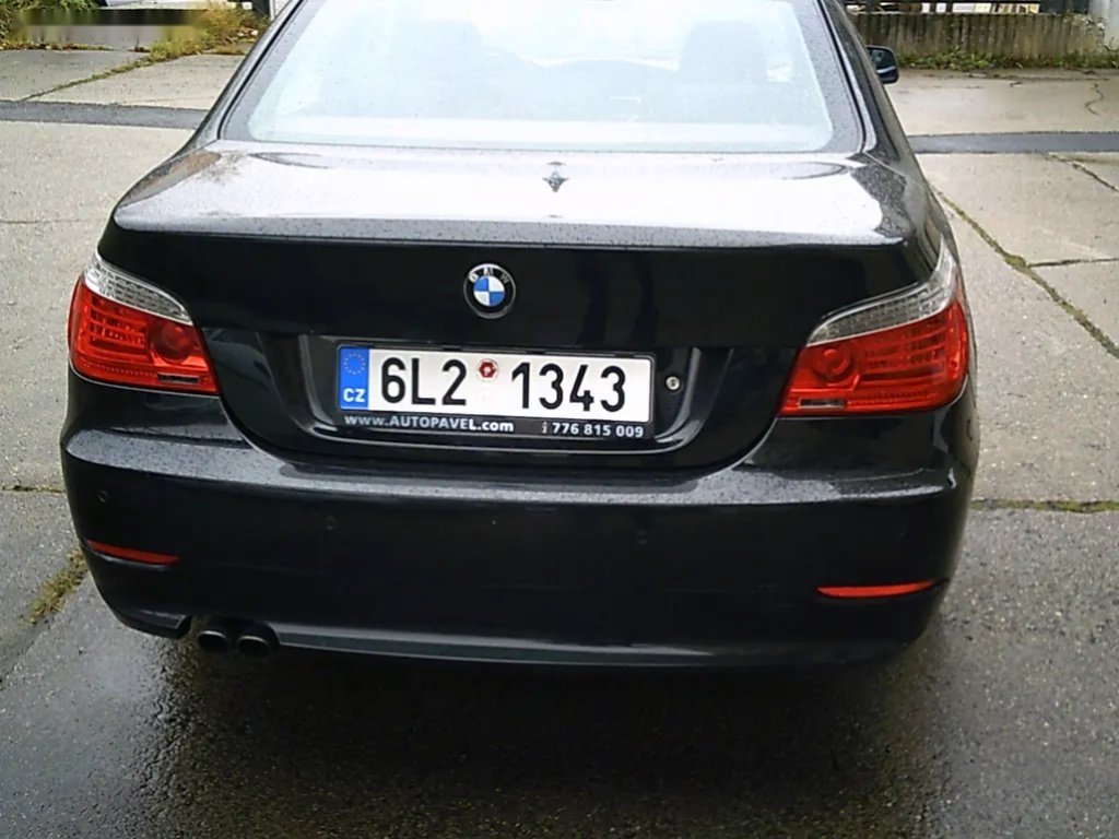 BMW Řada 5, 523i - 3