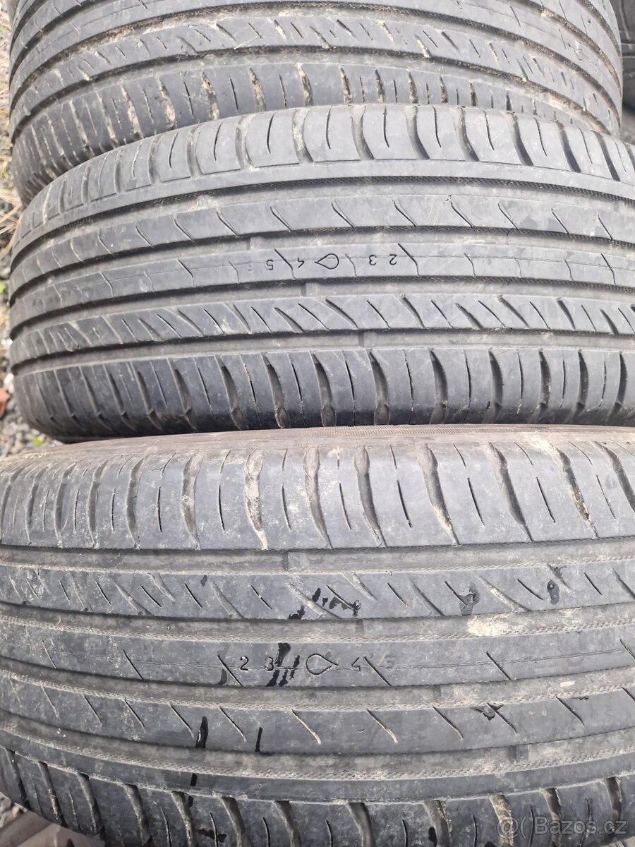 Pneu. letní 195/65/15 Nokian - 3