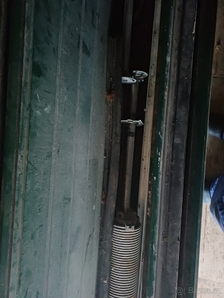 Sekční garážová vrata - 3