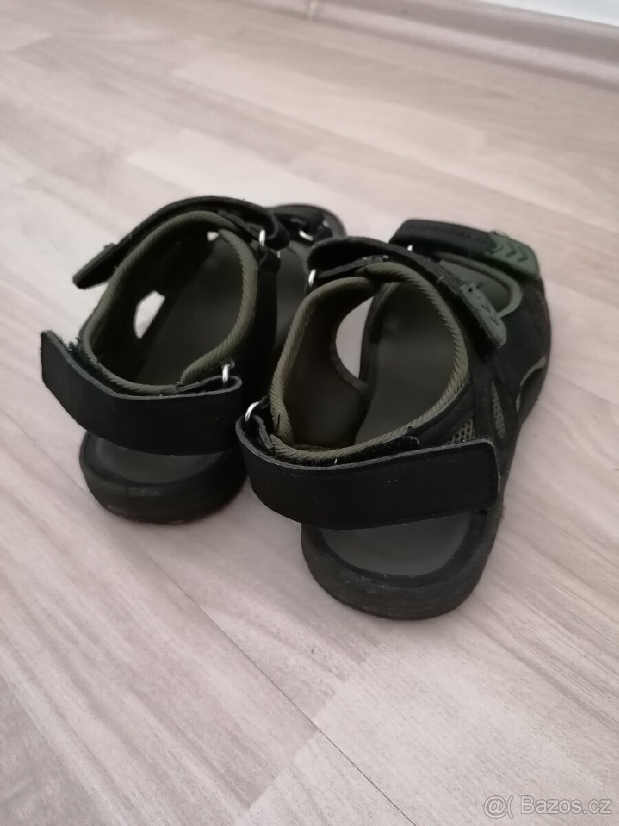 Chlapecké sandály vel. 34 - 3