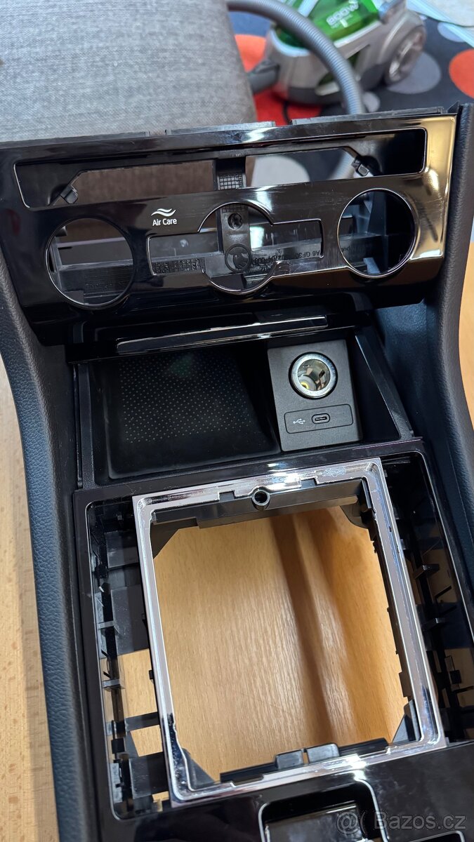 Středový tunel Škoda Superb 3 kompletní - 3