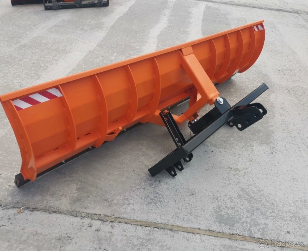 Pluh na traktor - 3