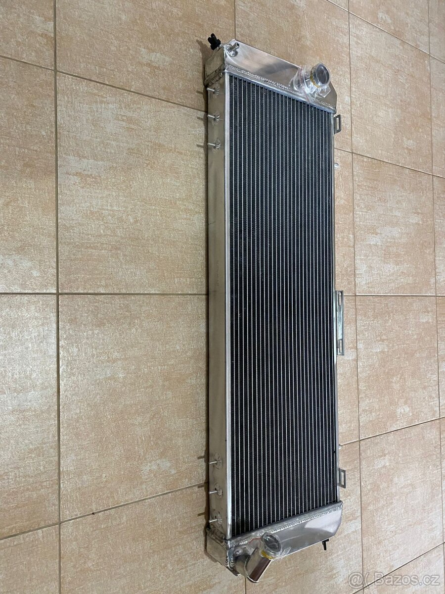 CELOHLINÍKOVÝ CHLADIČ JEEP CHEROKEE XJ 2.5TD - 3