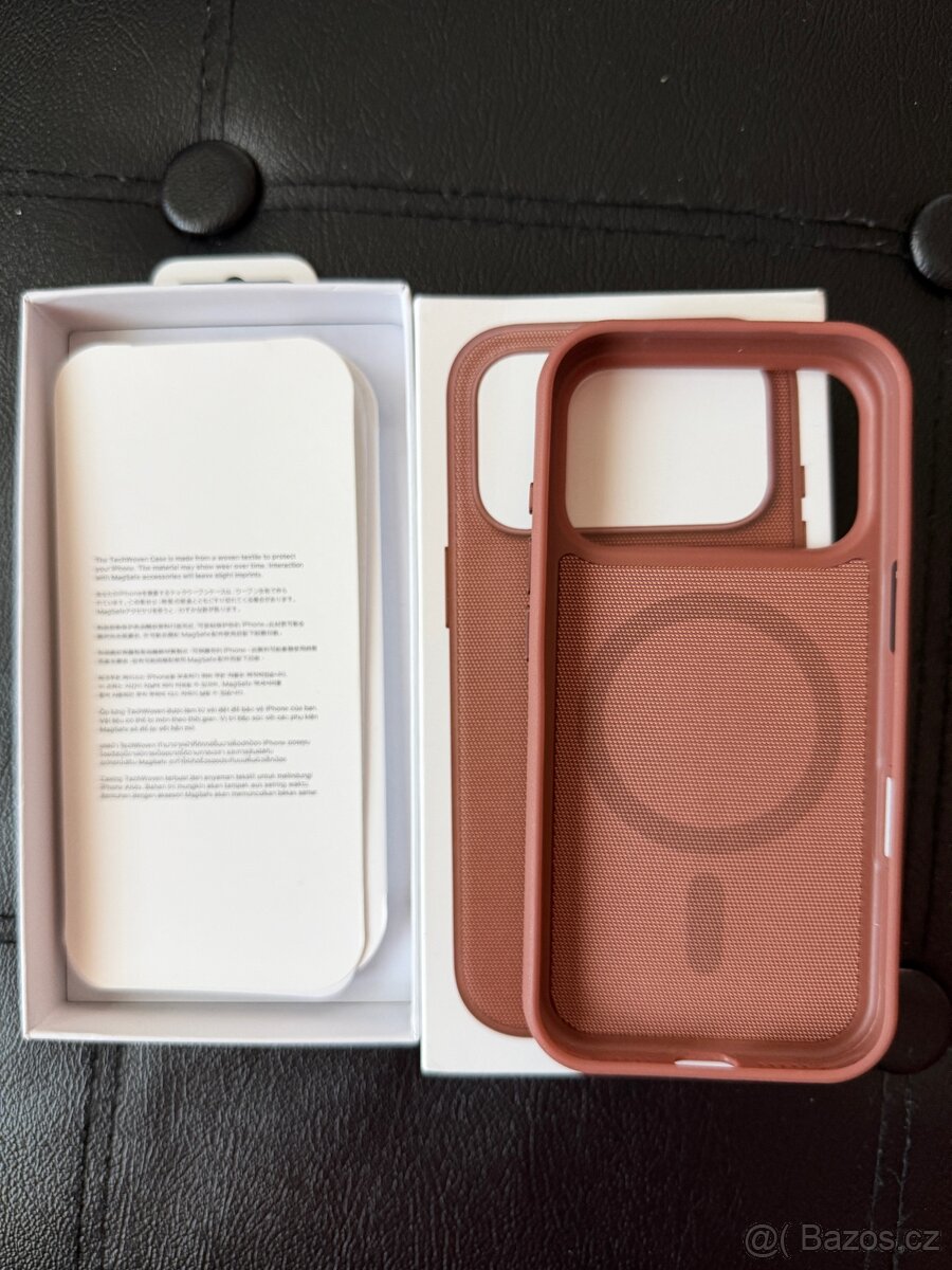 kryty na iPhone 17 Pro v zelené a hnědé barvě - 3