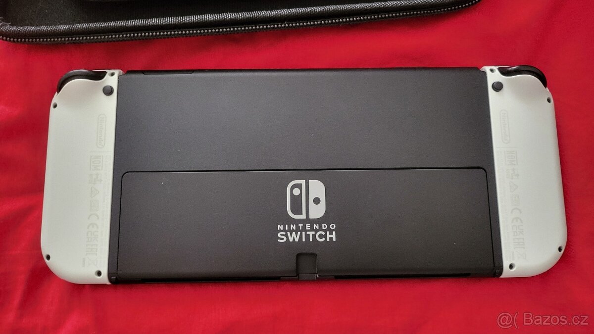Nintendo Switch OLED - 3