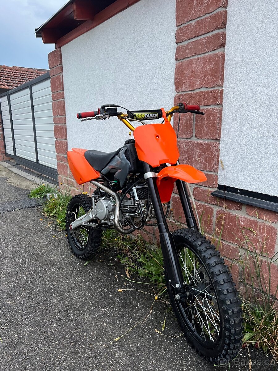 Stomp YX 160