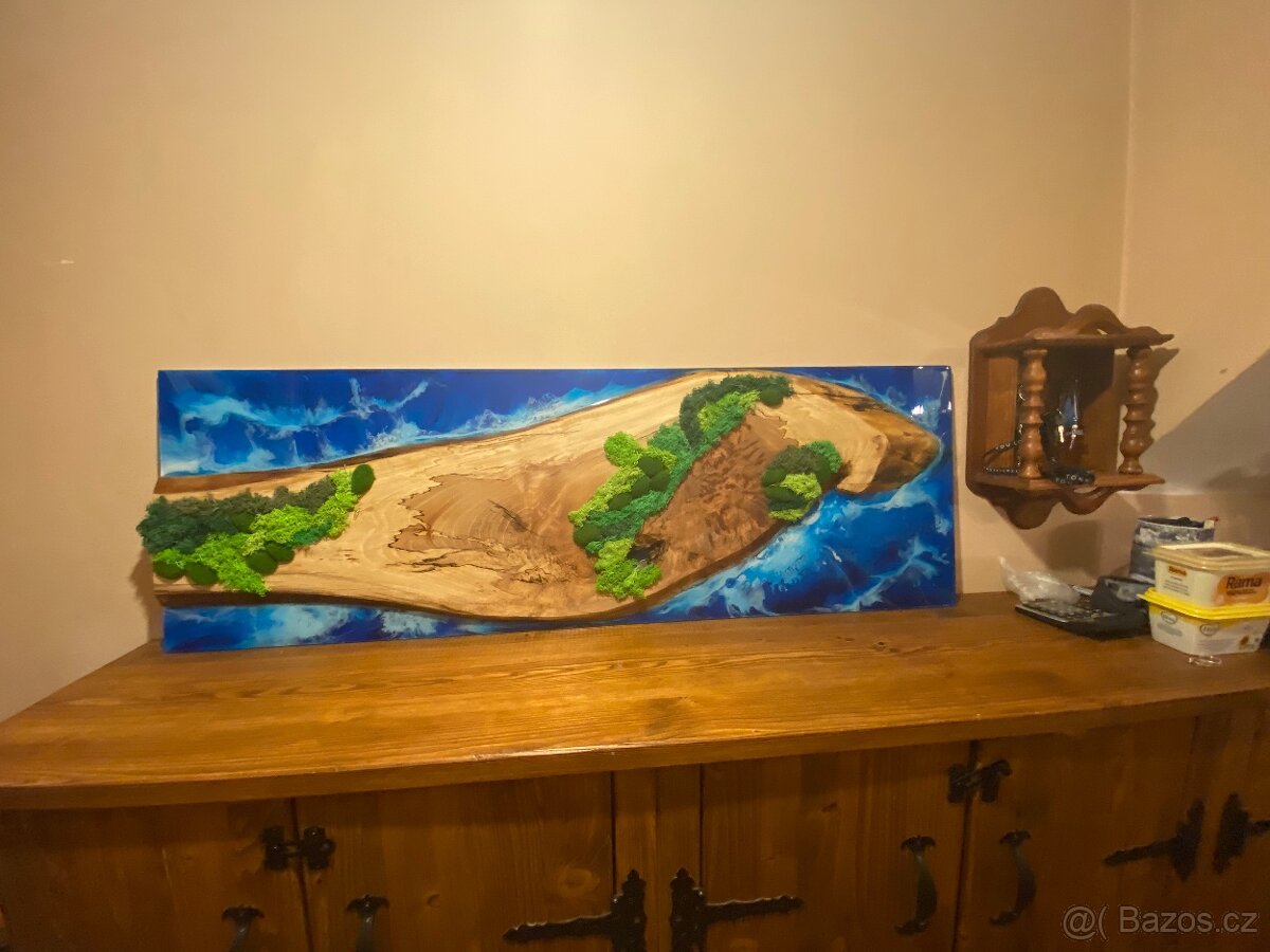 Mechový obraz s pryskyřicí a dřevem - 3