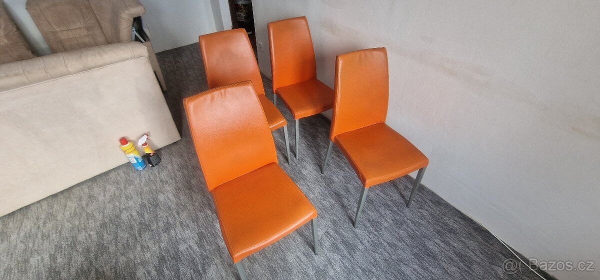 4 židle - 3