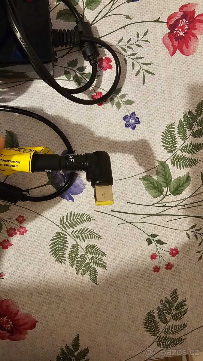 univerzální adaptér k notebooku - 3