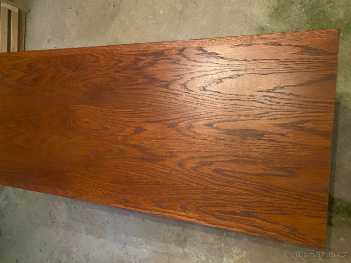 Prodám dřevěný stolek z masivu - 3