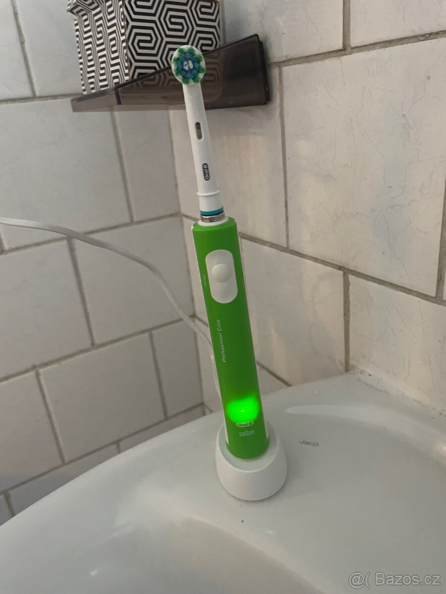 2x Elektrický kartáček Oral-B Braun - 3