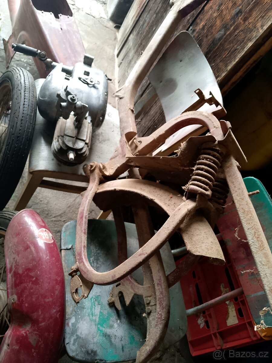 Jawa pionýr 555 - 3