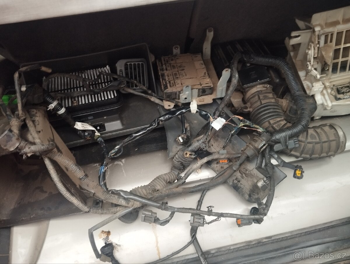 Motor Suzuki Grand Vitara - 3