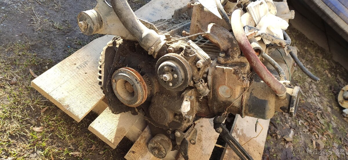 Prodám motor škoda 120ls - 3