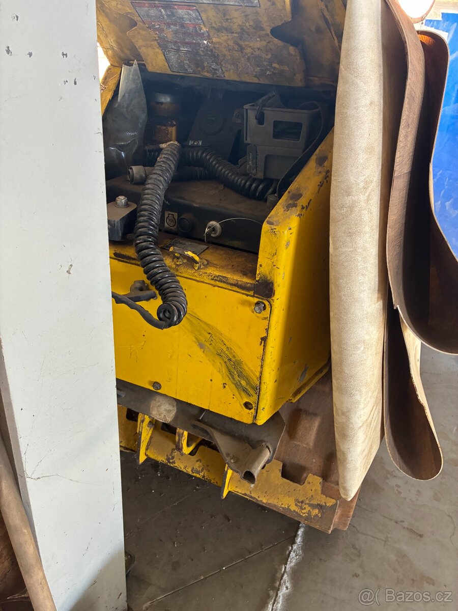 Příkopový válec WACKER RT - 3