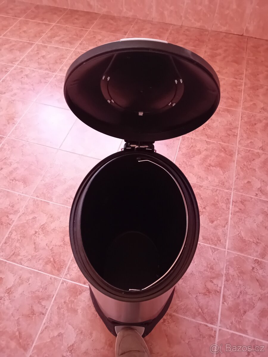 Nerezový odpadkový koš - 3